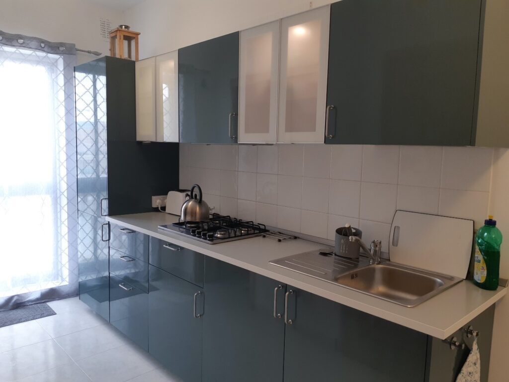 Guest kitchenette accommodation close to University campus